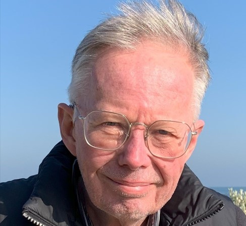 Dr James Le Bas